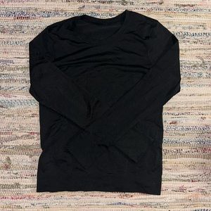 Lululemon Swiftly long sleeve shirt